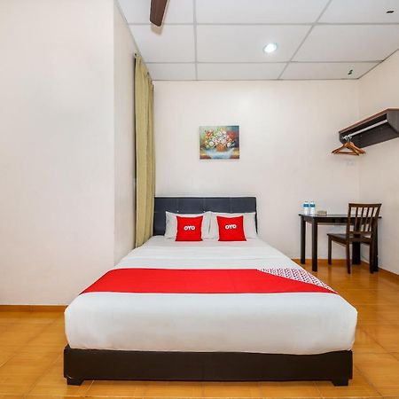Hôtel Oyo 89763 Bluewater à Mersing Extérieur photo